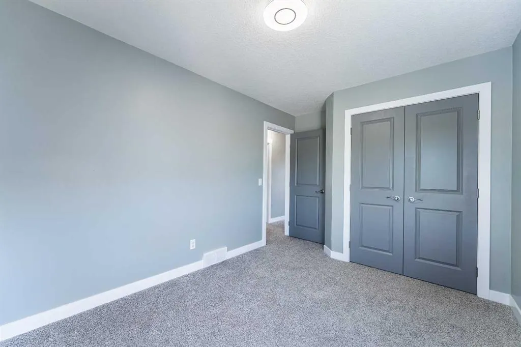 136 Legacy Circle SE