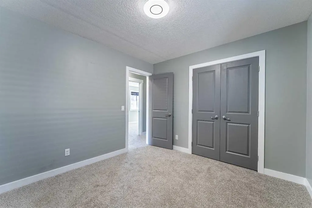 136 Legacy Circle SE