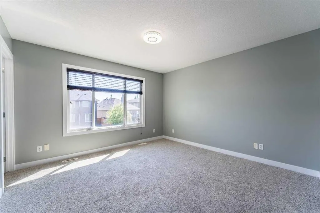 136 Legacy Circle SE