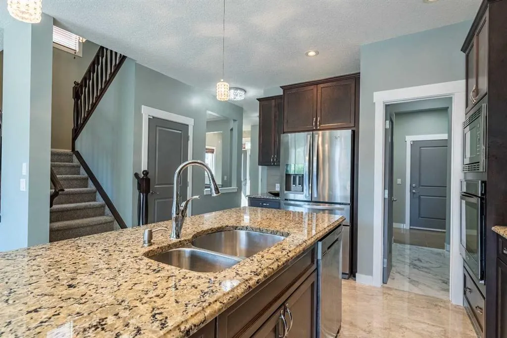 136 Legacy Circle SE