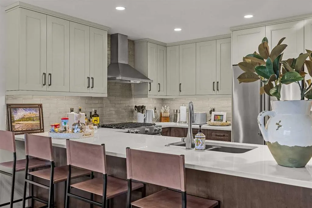 1105 Spring Creek Drive #206