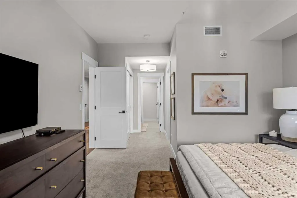 1105 Spring Creek Drive #206
