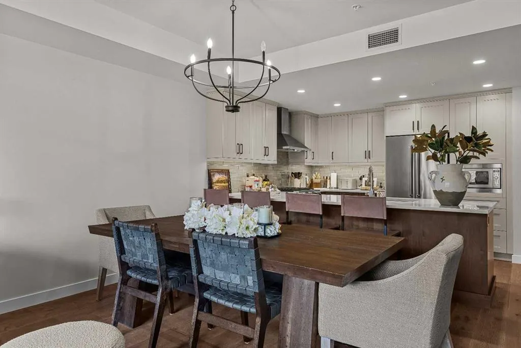 1105 Spring Creek Drive #206