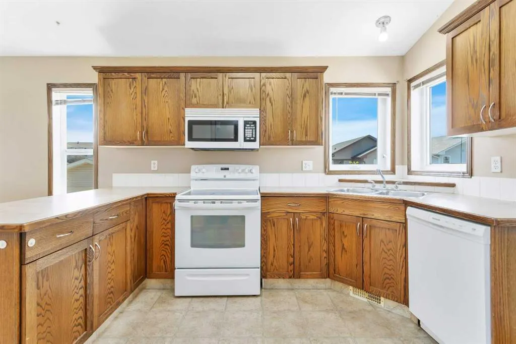 80 Hinshaw Drive