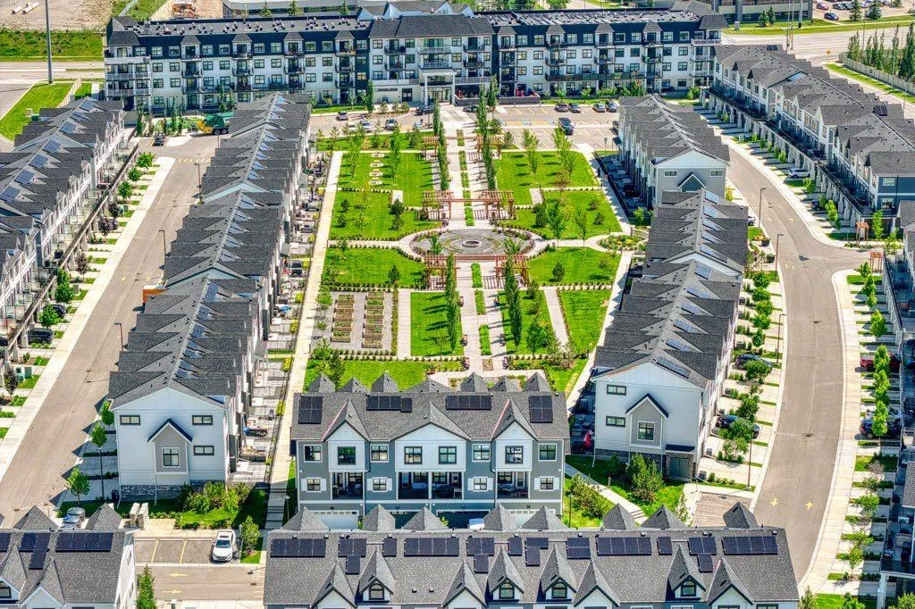 255 Les Jardins Park SE #224