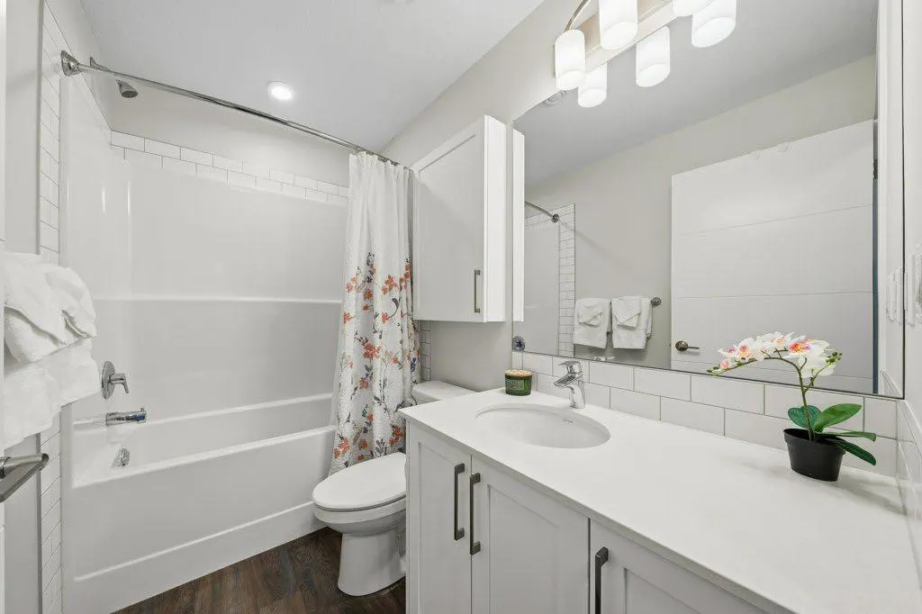 255 Les Jardins Park SE #224