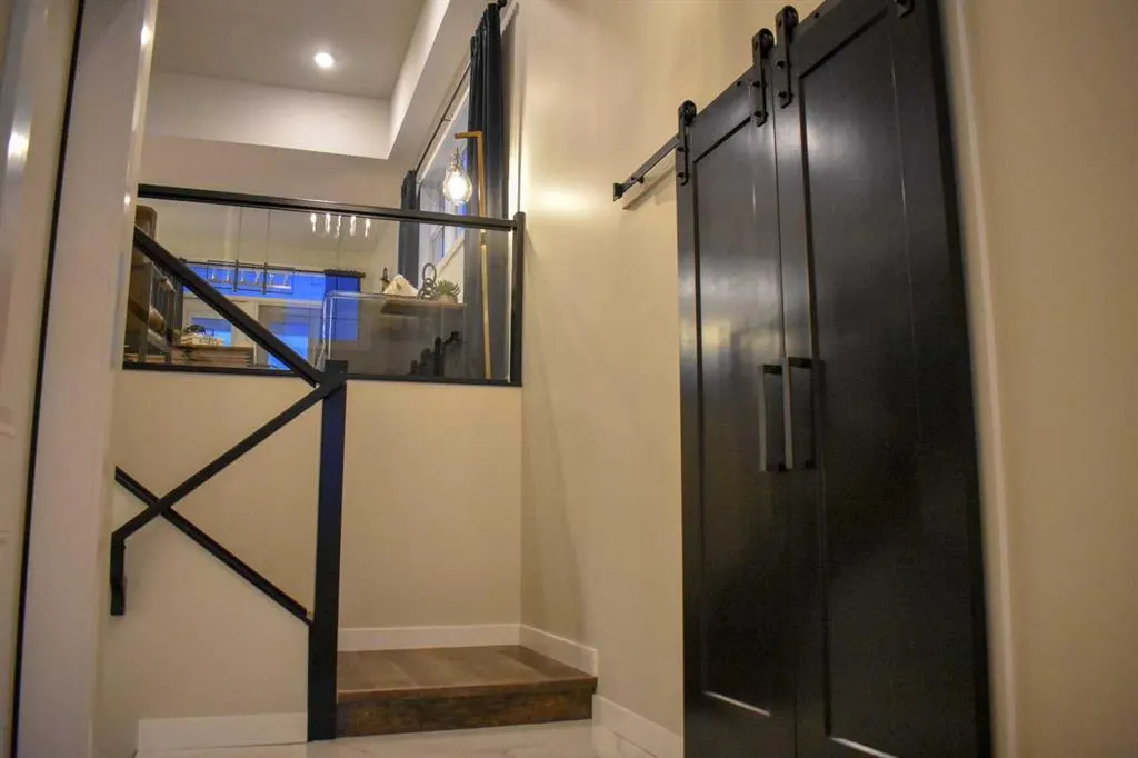 12 Vanson Close