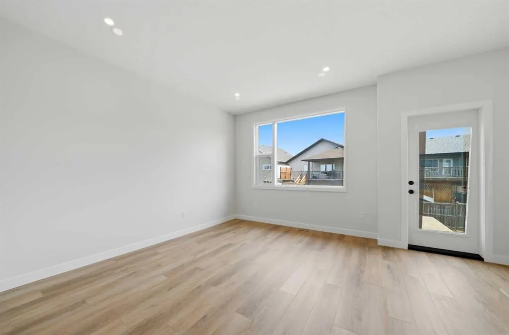 85 Pinnacle Close