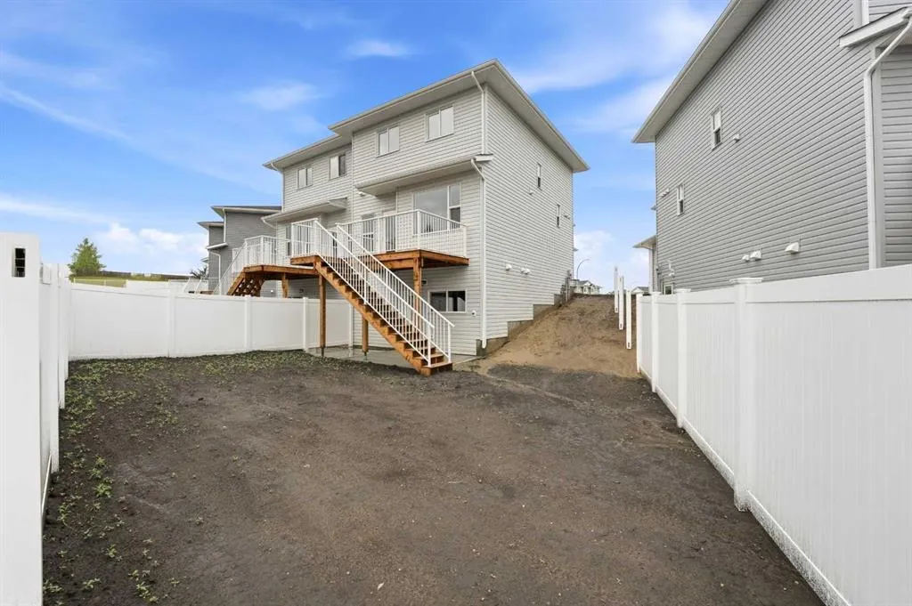 85 Pinnacle Close