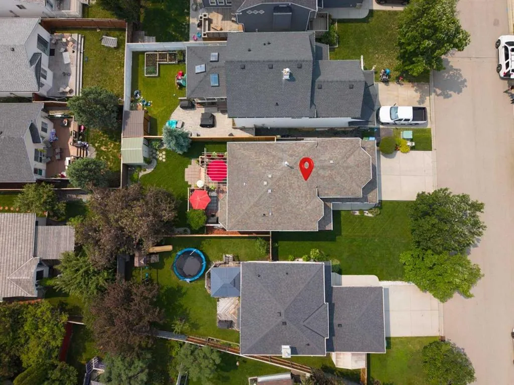 217 Douglas Glen Close SE