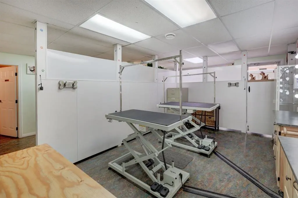 112 Kananaskis Way #104 + 105