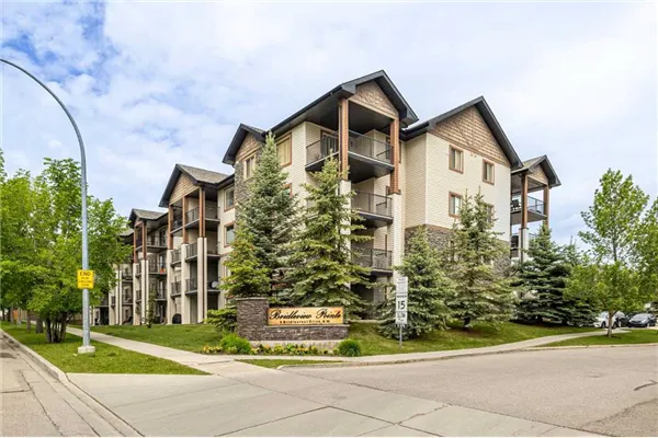 8 Bridlecrest Drive SW