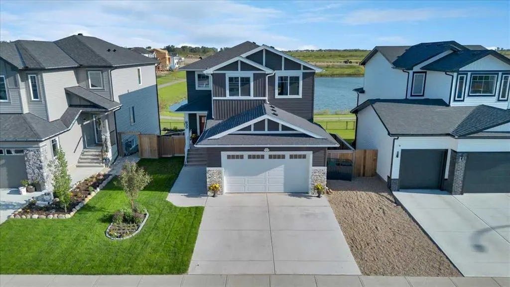 835 Lakewood Circle