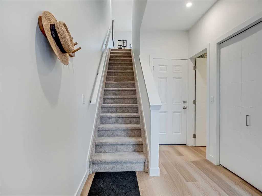 200 Southridge Drive #6100