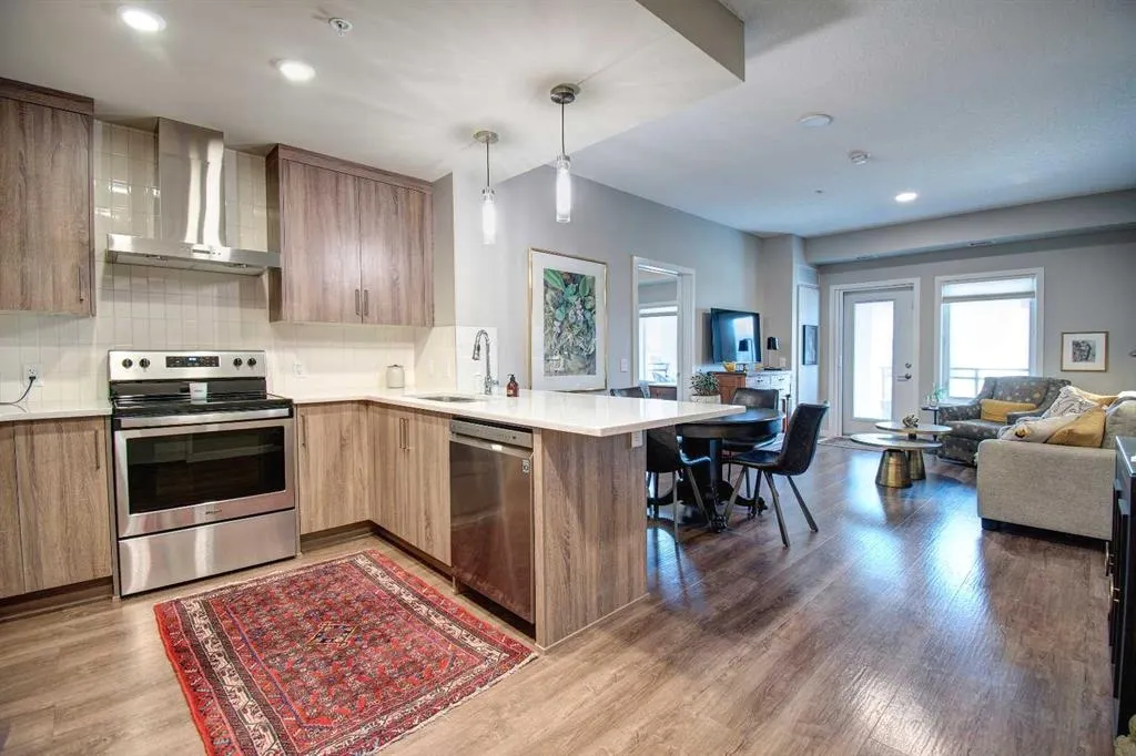 12 Mahogany Path SE #208