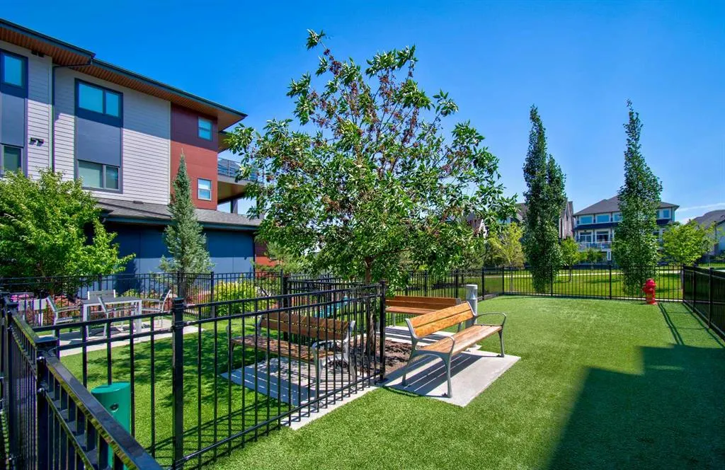 12 Mahogany Path SE #208