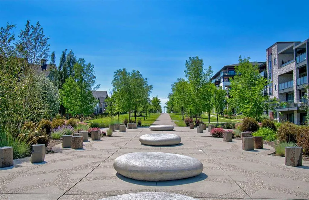 12 Mahogany Path SE #208