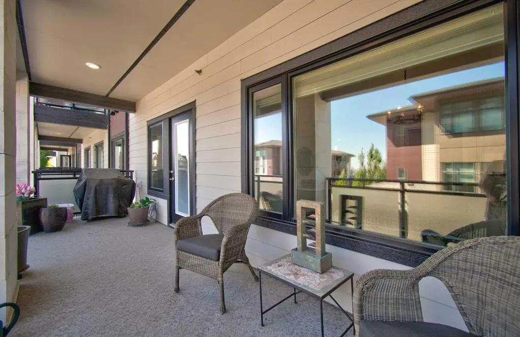 12 Mahogany Path SE #208