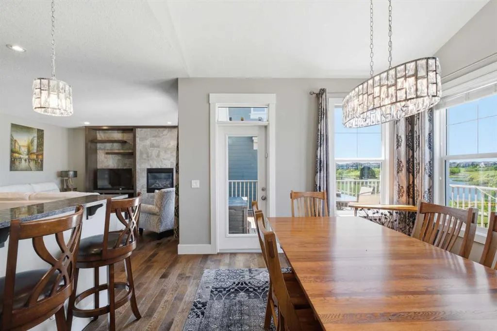 11 MARQUIS Crescent SE