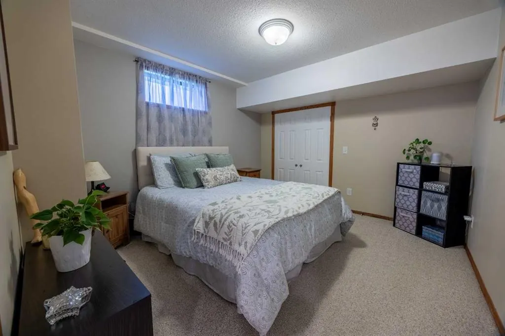 19 Mckenzie Lake Manor SE