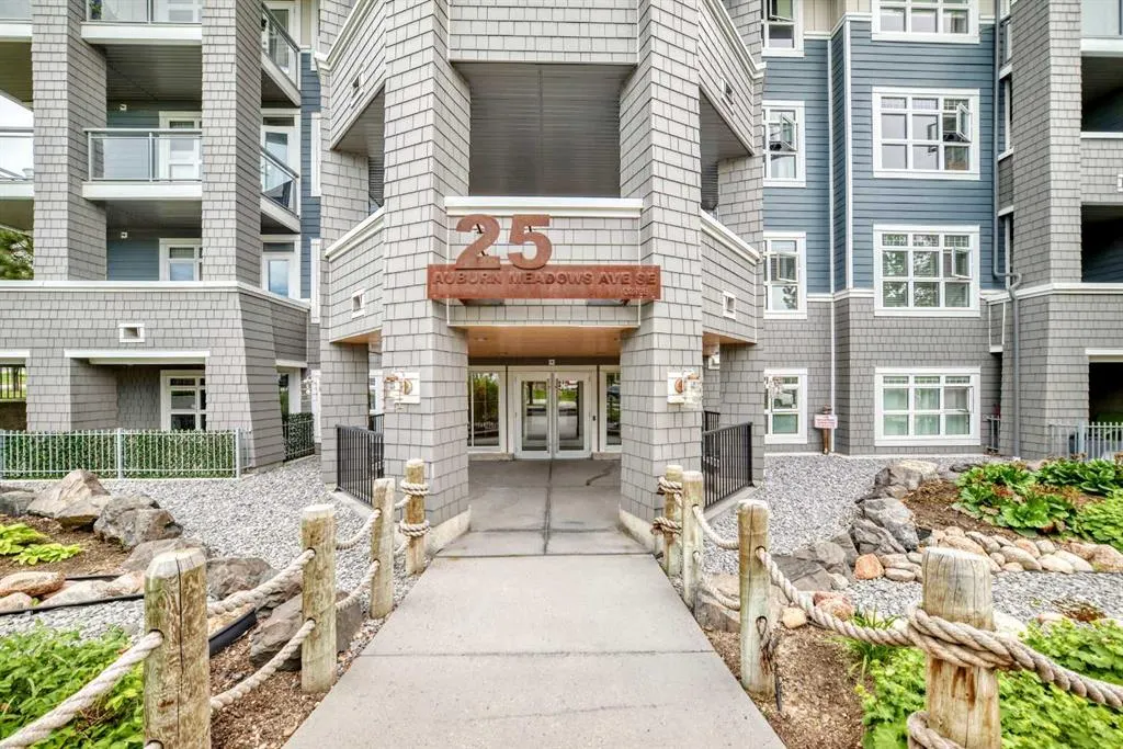 25 Auburn Meadows Avenue SE #231