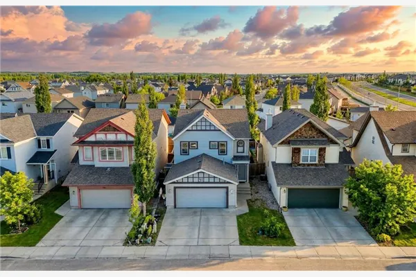 91 Copperstone Gate SE