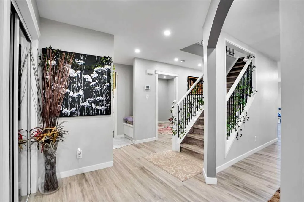 91 Copperstone Gate SE