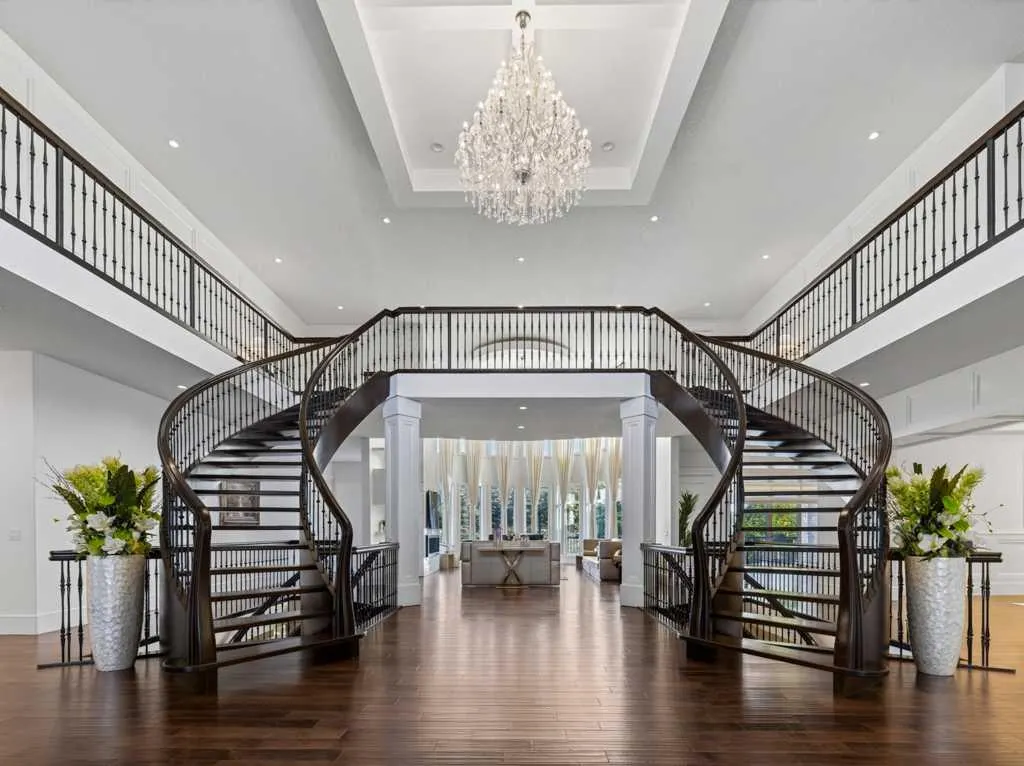 7 Mckendrick Point