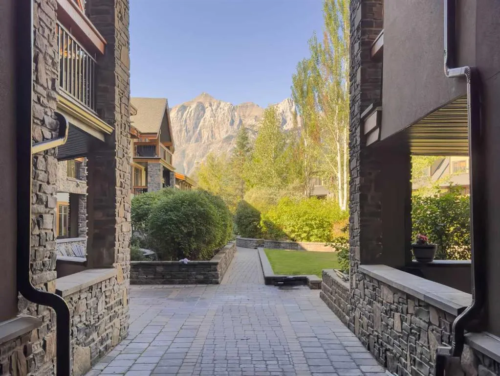 505 Spring Creek Drive #213