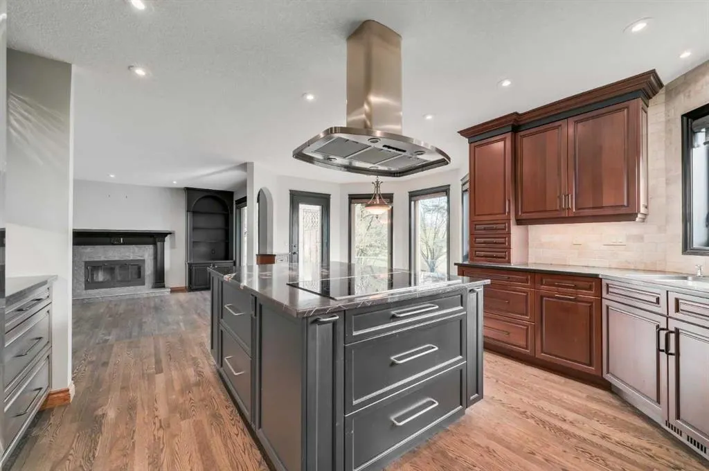 1504 Evergreen Hill SW