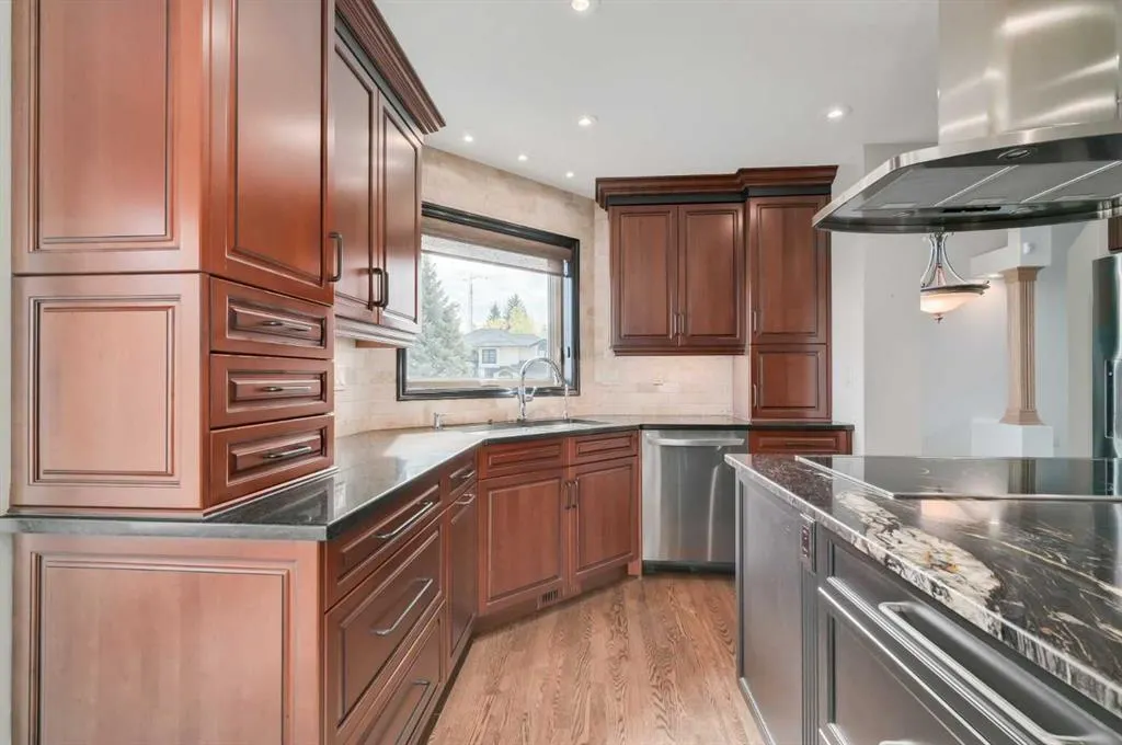 1504 Evergreen Hill SW