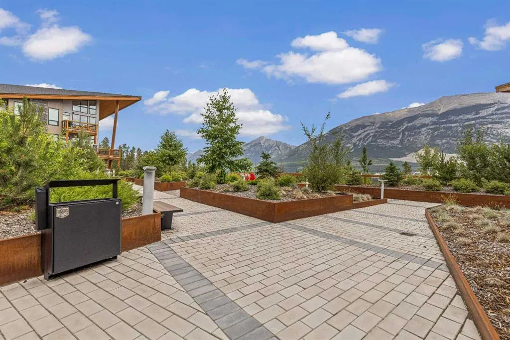 106 Stewart Creek Rise #117