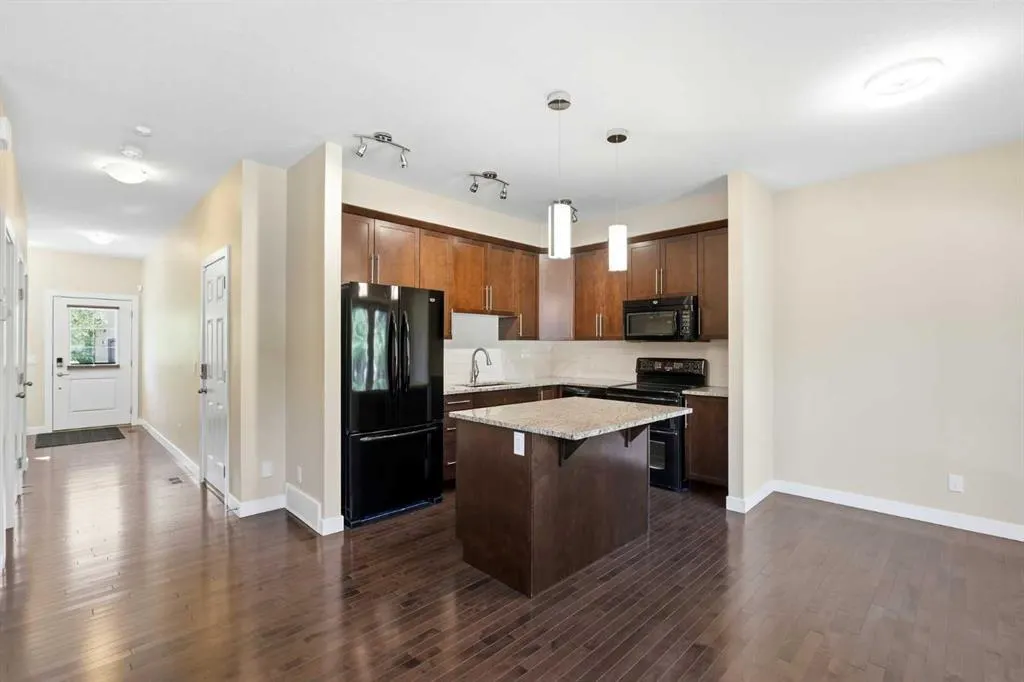 431 quarry Villas SE