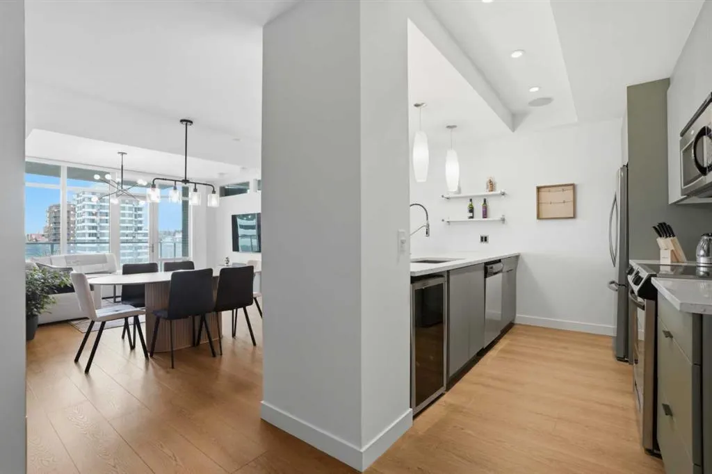 530 12 Avenue SW #706