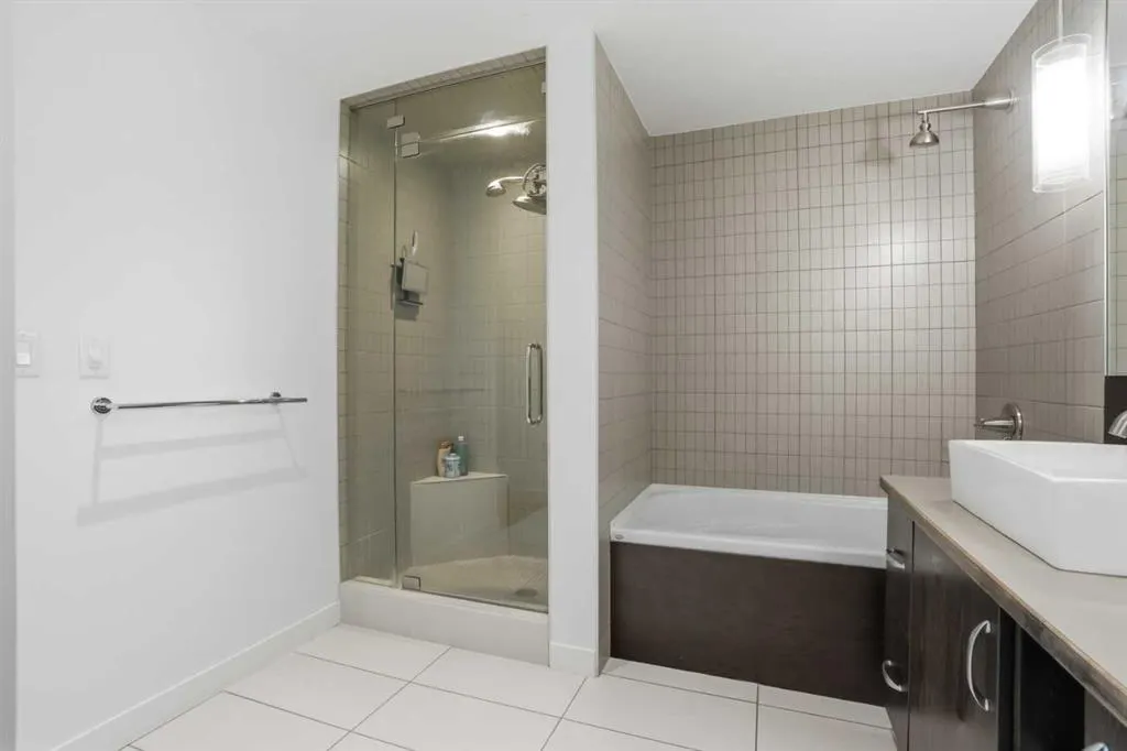 530 12 Avenue SW #706