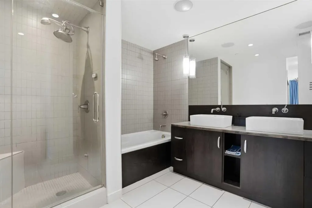 530 12 Avenue SW #706