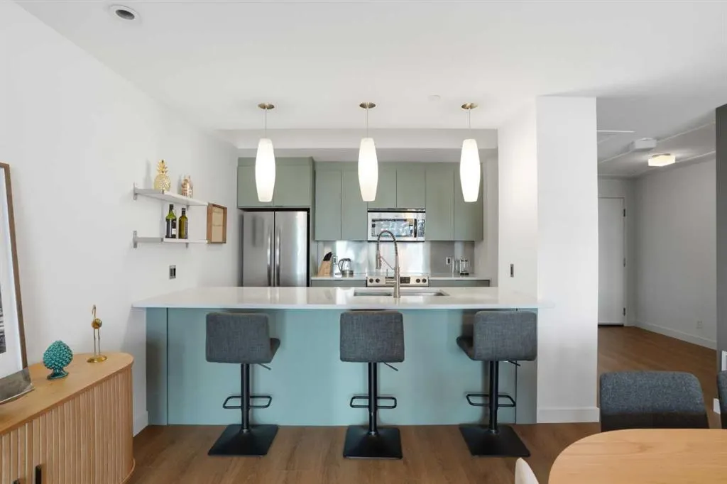 530 12 Avenue SW #706