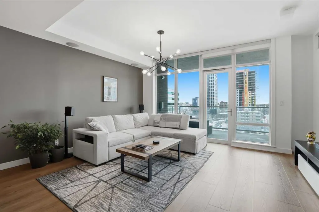 530 12 Avenue SW #706