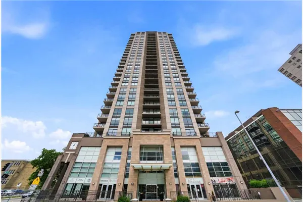 1111 10 Street SW