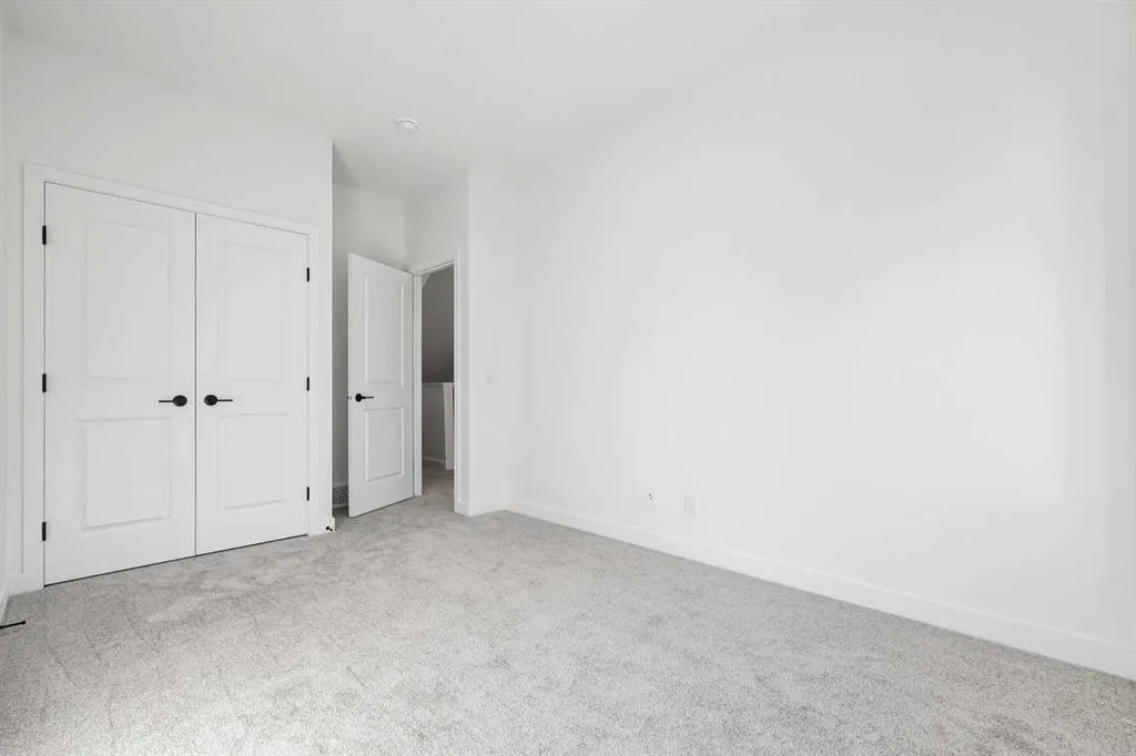 157 Mahogany Gardens SE