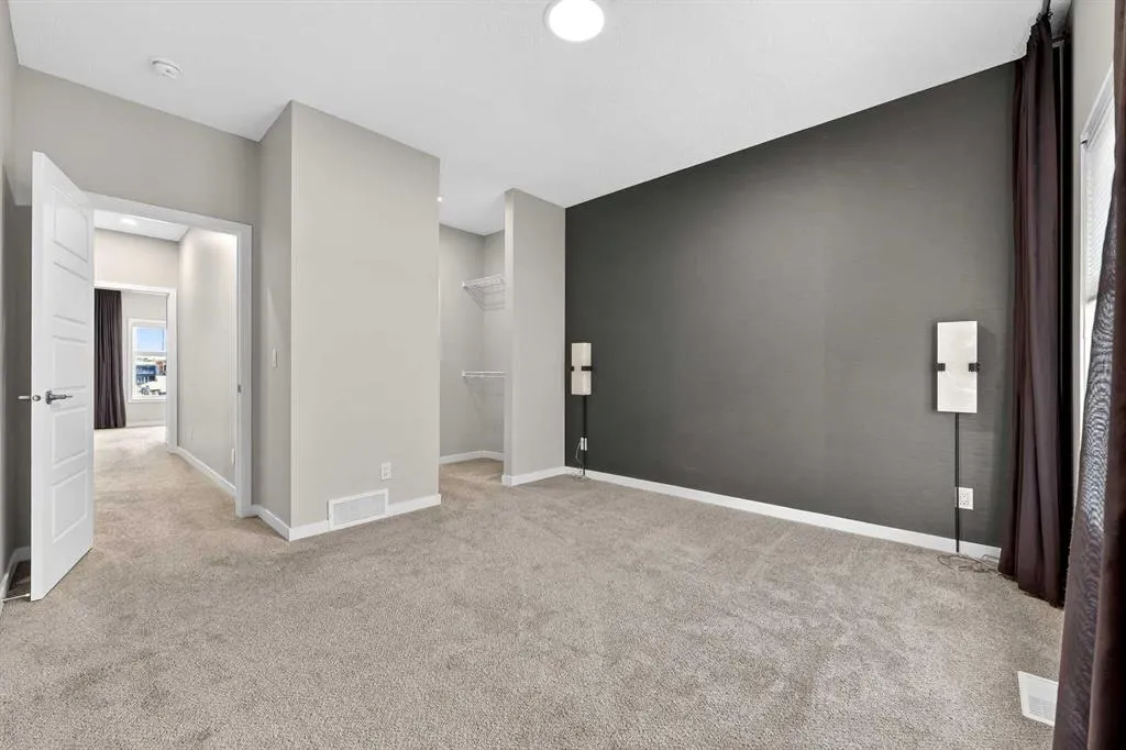 589 Mahogany Road SE