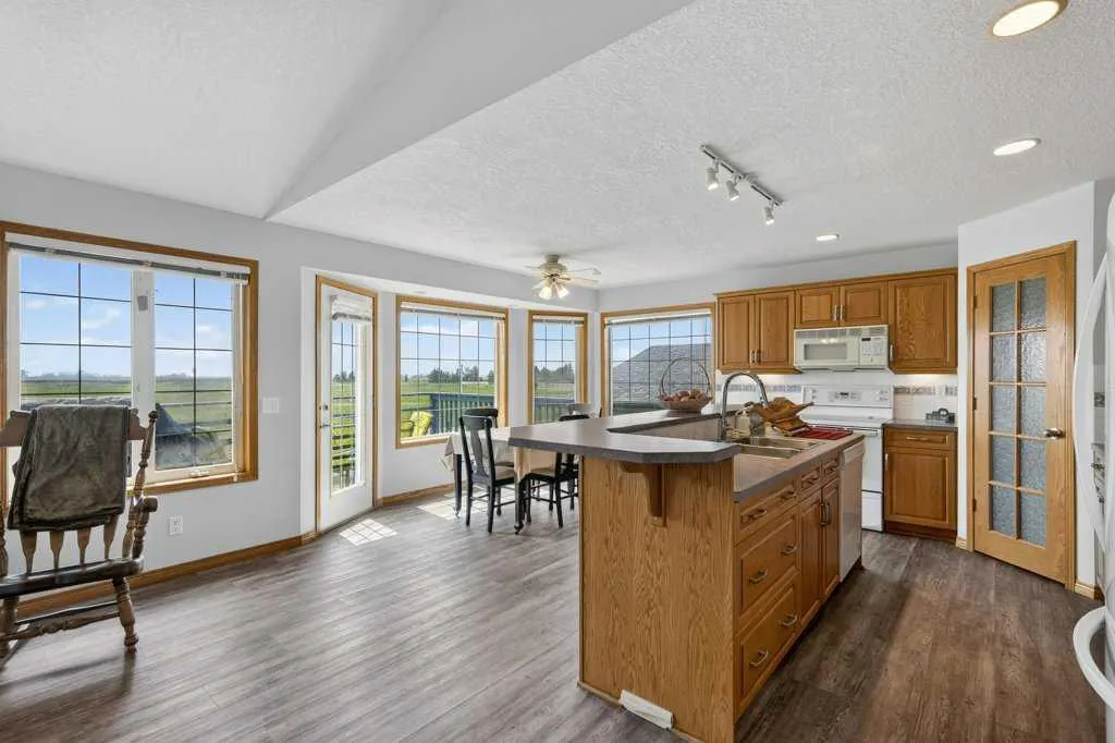 270127 Glenmore Trail