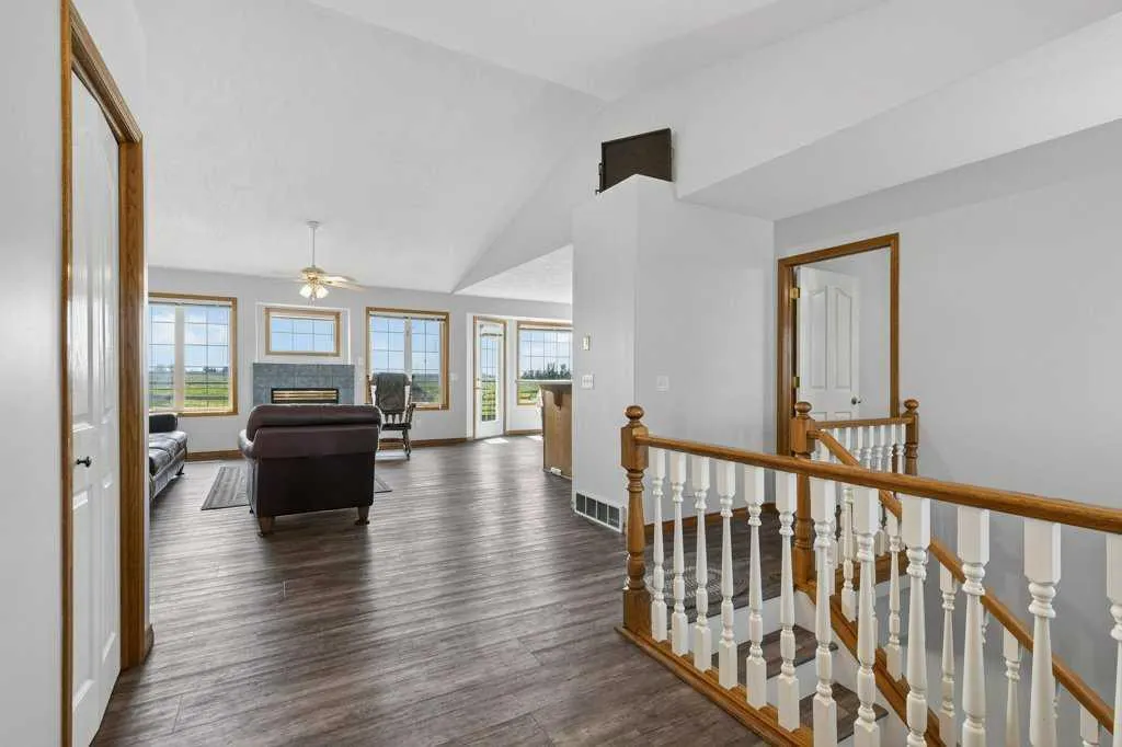 270127 Glenmore Trail