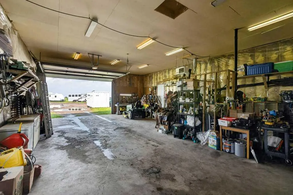270127 Glenmore Trail
