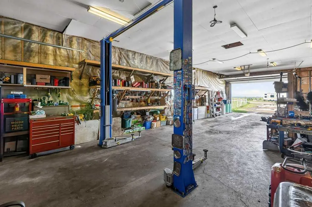 270127 Glenmore Trail