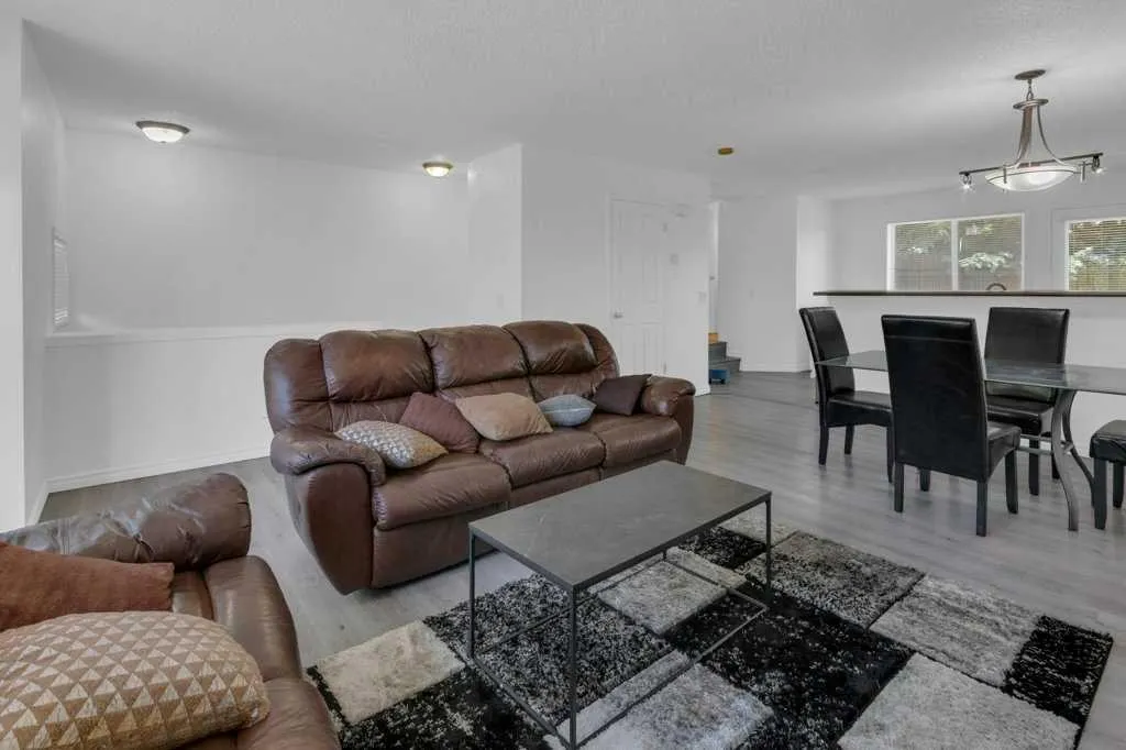 109 Tuscany Springs Gardens NW