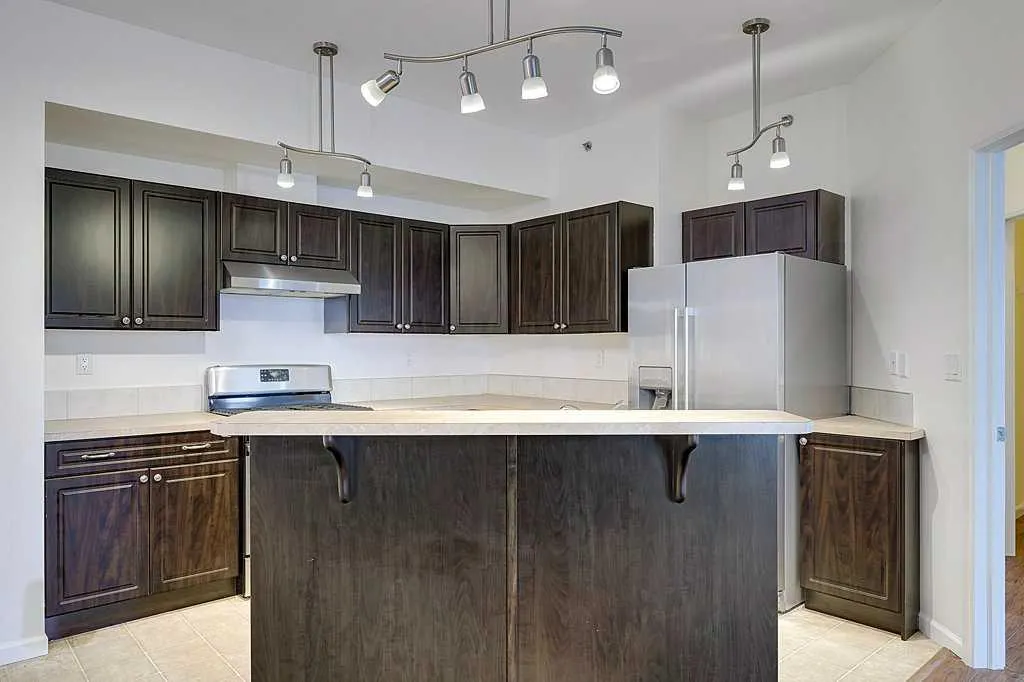 5040 53 Street #413