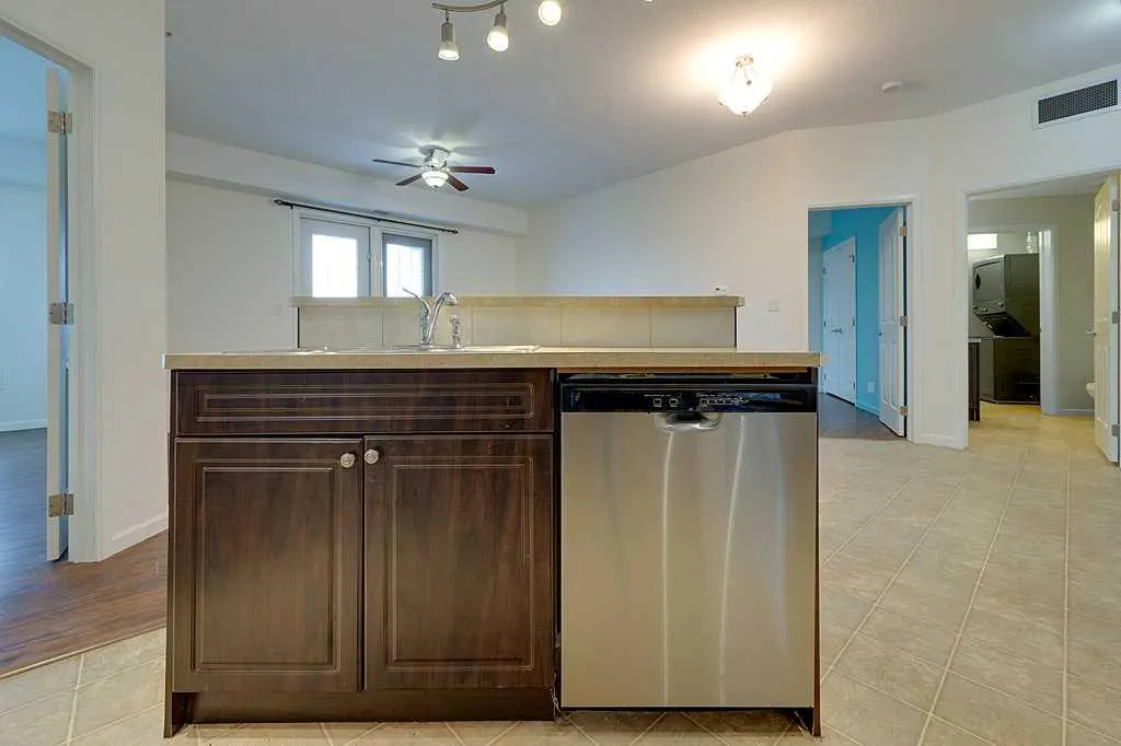 5040 53 Street #413