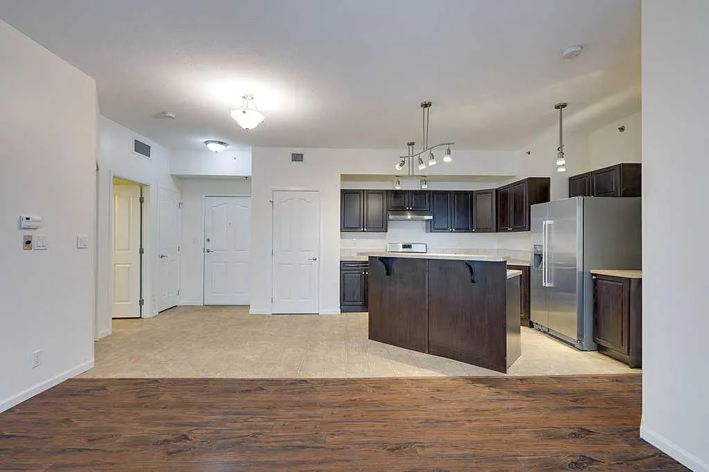 5040 53 Street #413