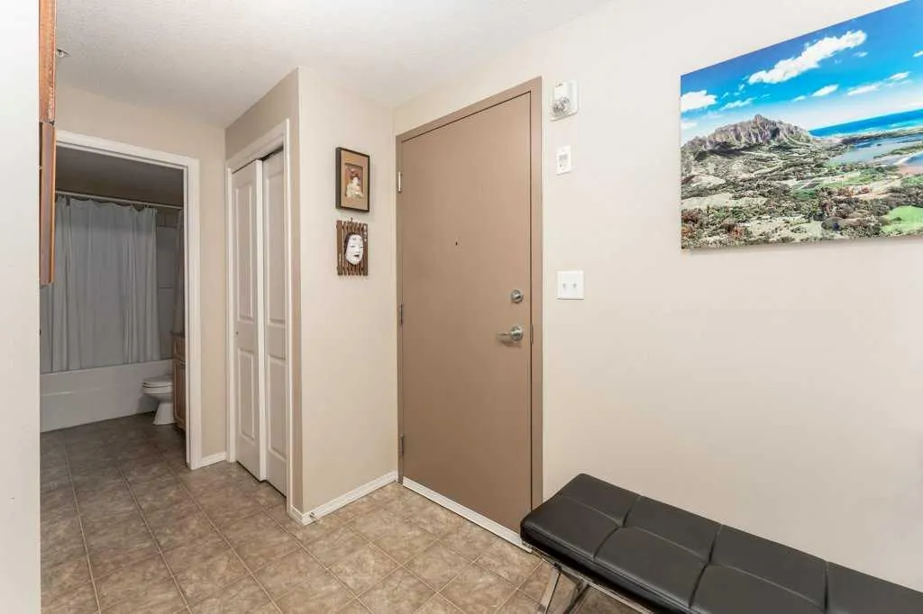 186 Kananaskis Way #216